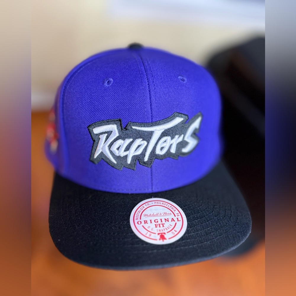 Gorgeous Raptors Cap!!! - Picture 2 of 3